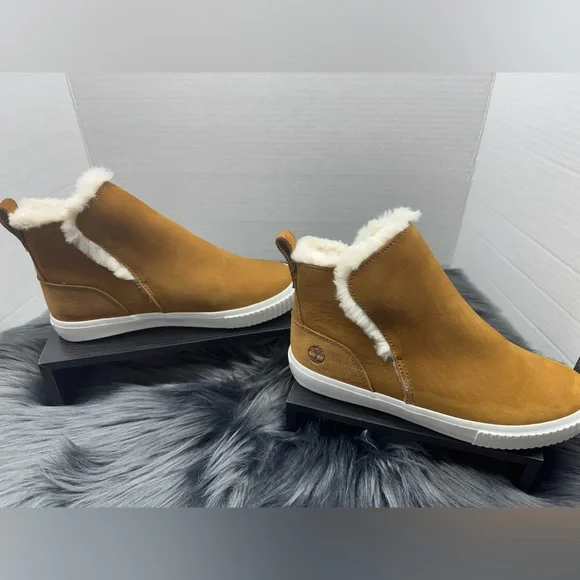 Timberland Women's Skyla Bay Pull-On Sneaker Ankle Booties Size 6 - Picture 3 of 9